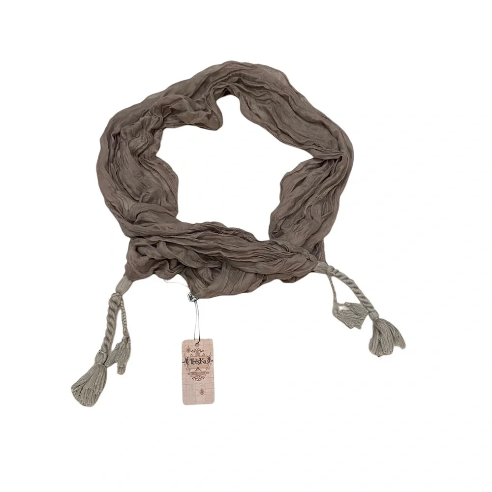 NWT Treska Scarf